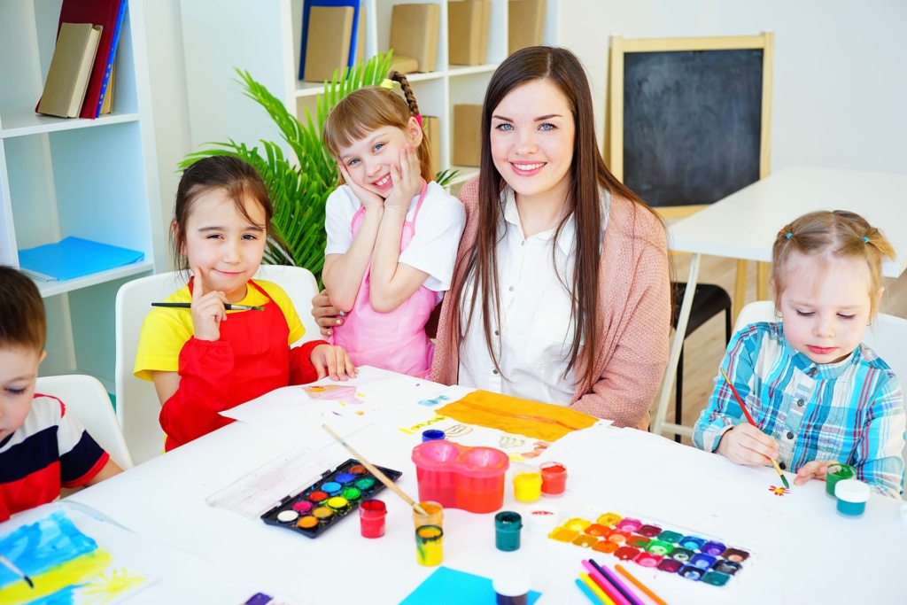 Art lesson in the daycare room